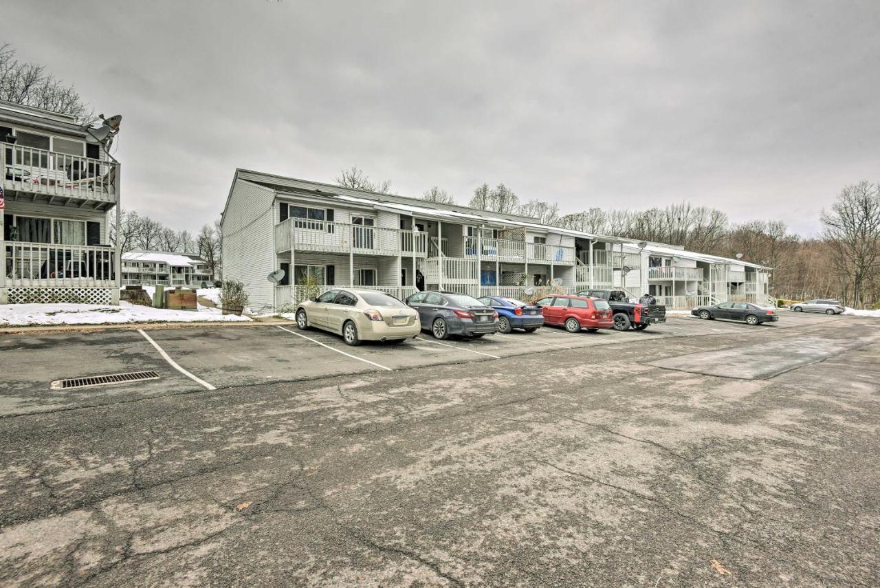 Mount Pocono Condo With Balcony, Near Mt Airy Casino Esterno foto